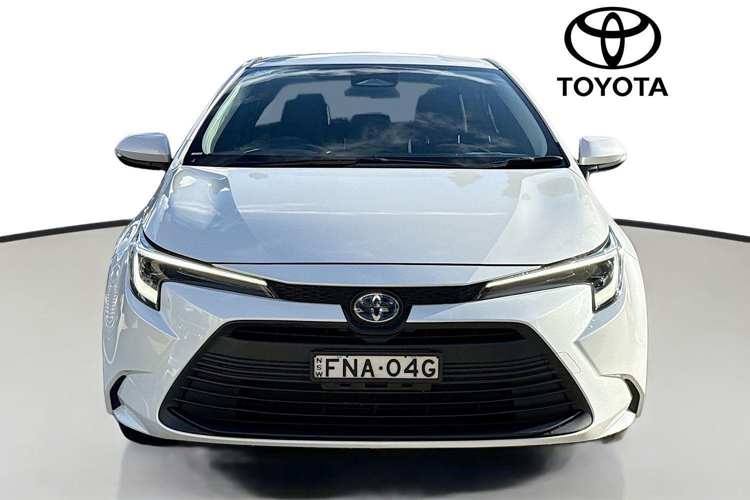 2024 Toyota Corolla Ascent Sport in White