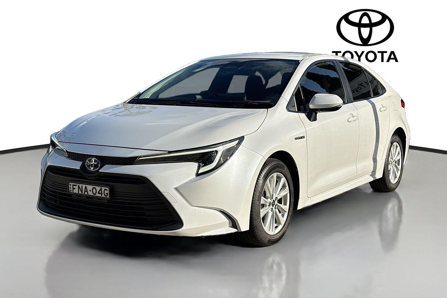 2024 Toyota Corolla Ascent Sport in White