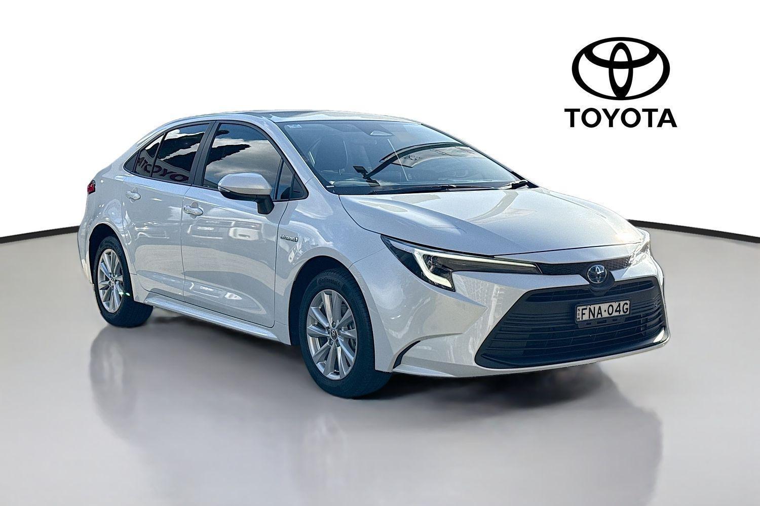 2024 Toyota Corolla Ascent Sport in White
