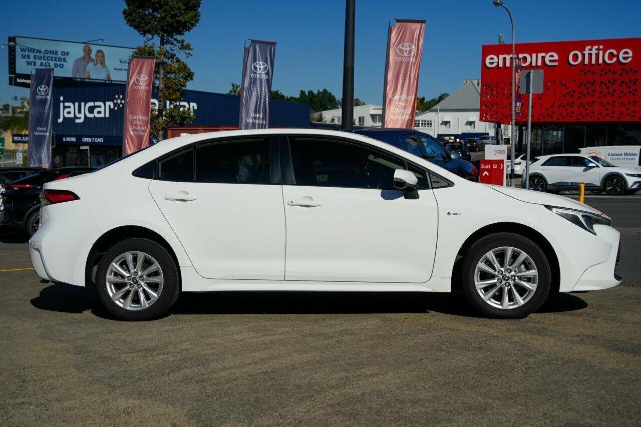 2024 Toyota Corolla Ascent Sport in White