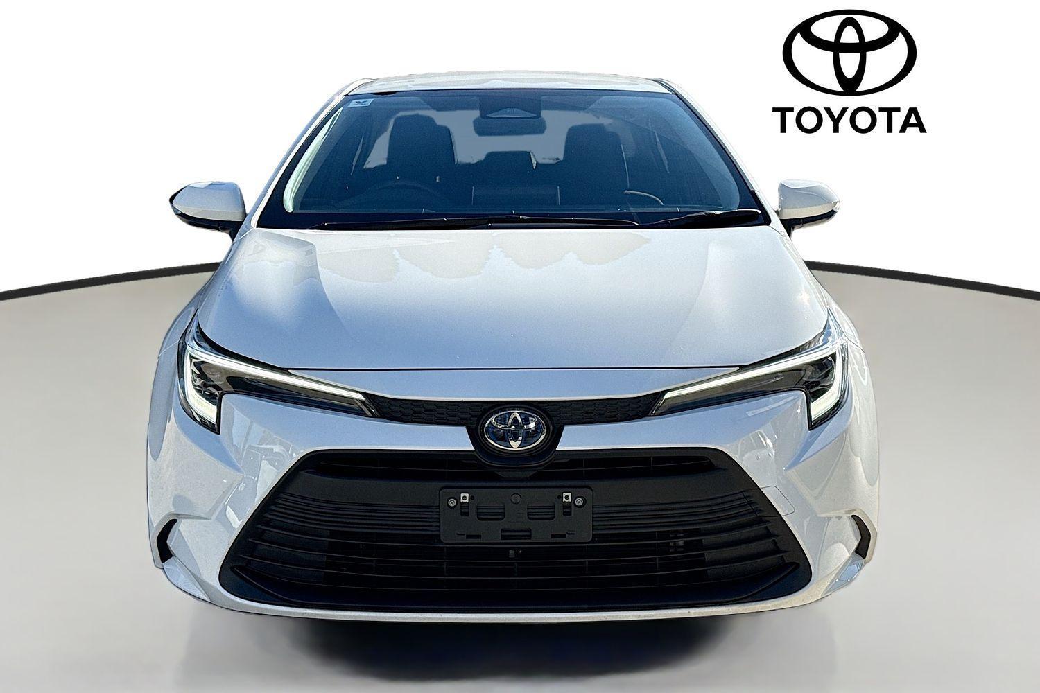 2025 Toyota Corolla Ascent Sport in White
