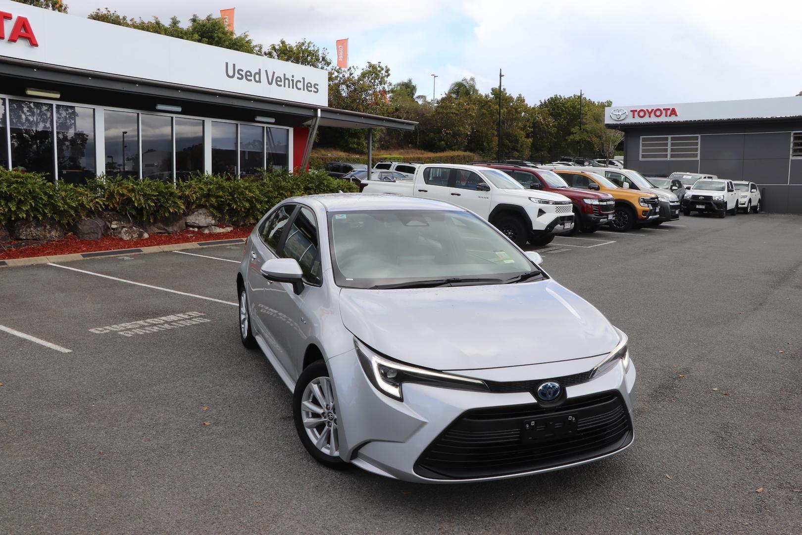 2025 Toyota Corolla Ascent Sport in Silver