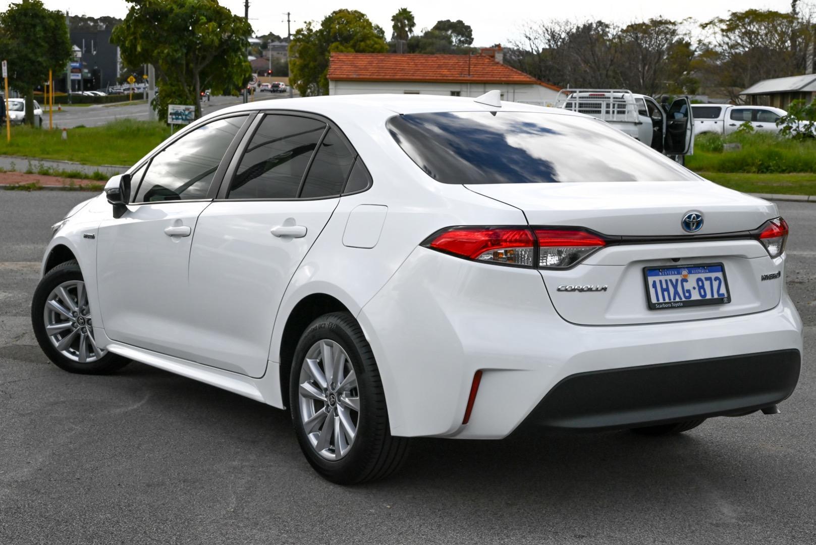 2023 Toyota Corolla Ascent Sport in White