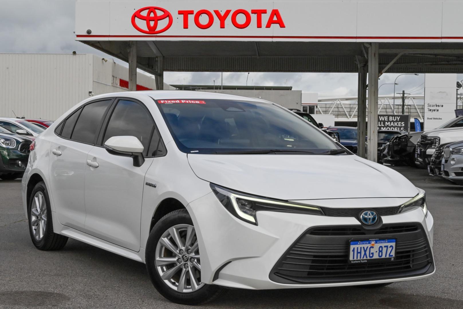 2023 Toyota Corolla Ascent Sport in White
