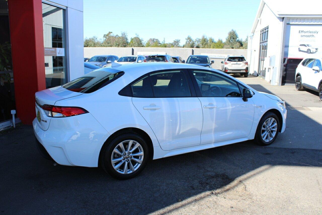 2024 Toyota Corolla Ascent Sport in White