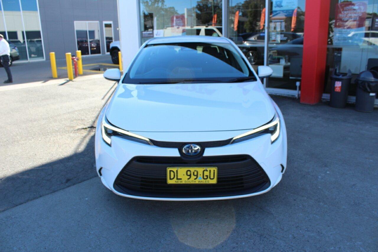 2024 Toyota Corolla Ascent Sport in White