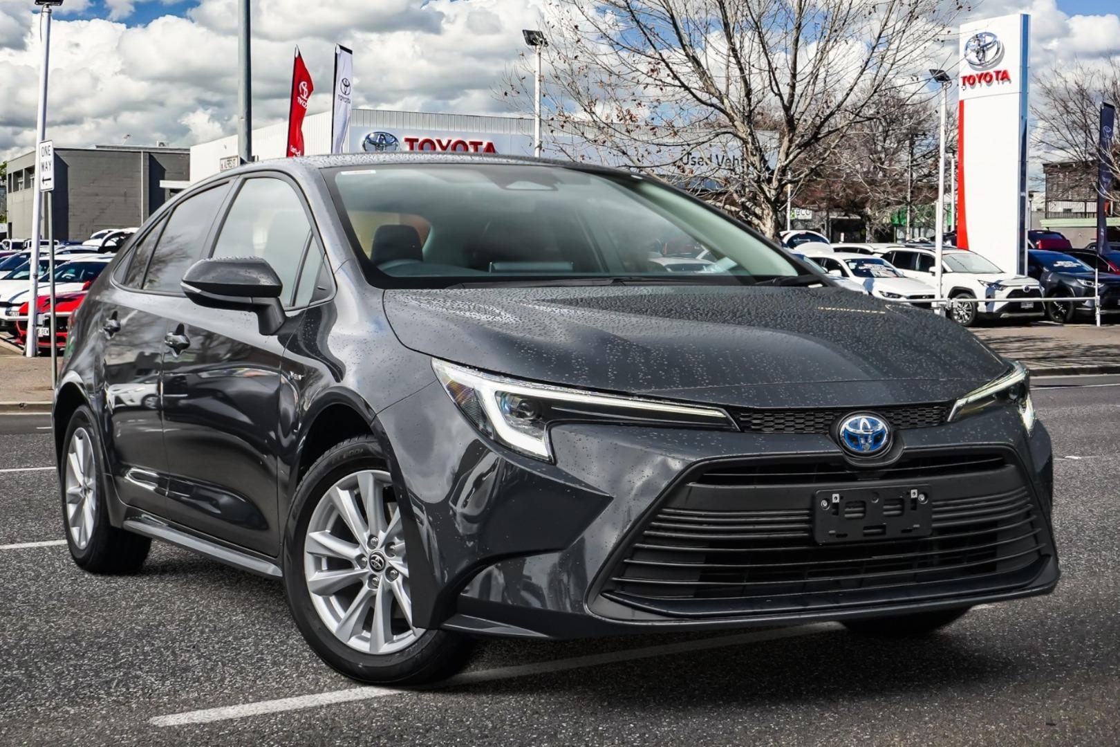 2025 Toyota Corolla SX in Grey