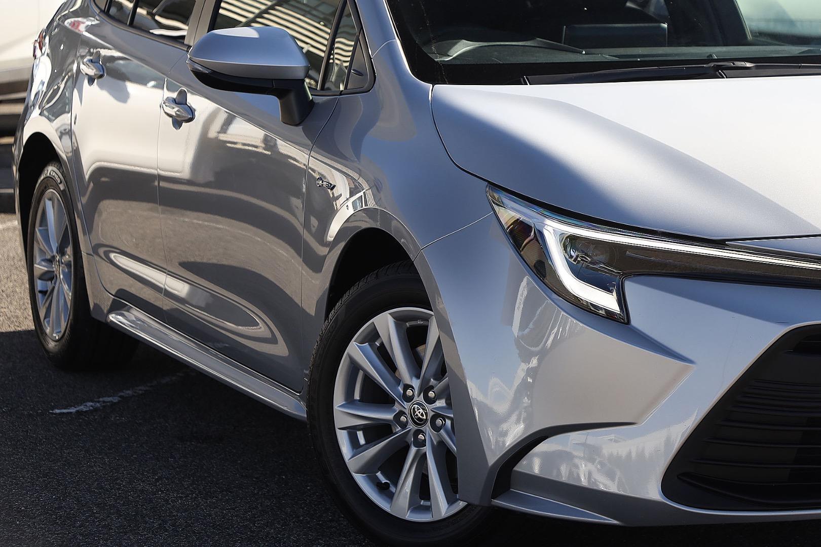 2025 Toyota Corolla SX in Silver