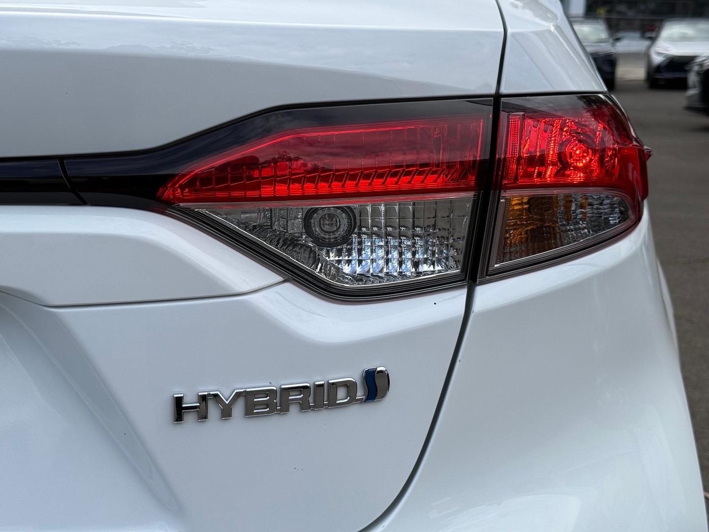2023 Toyota Corolla Ascent Sport in White