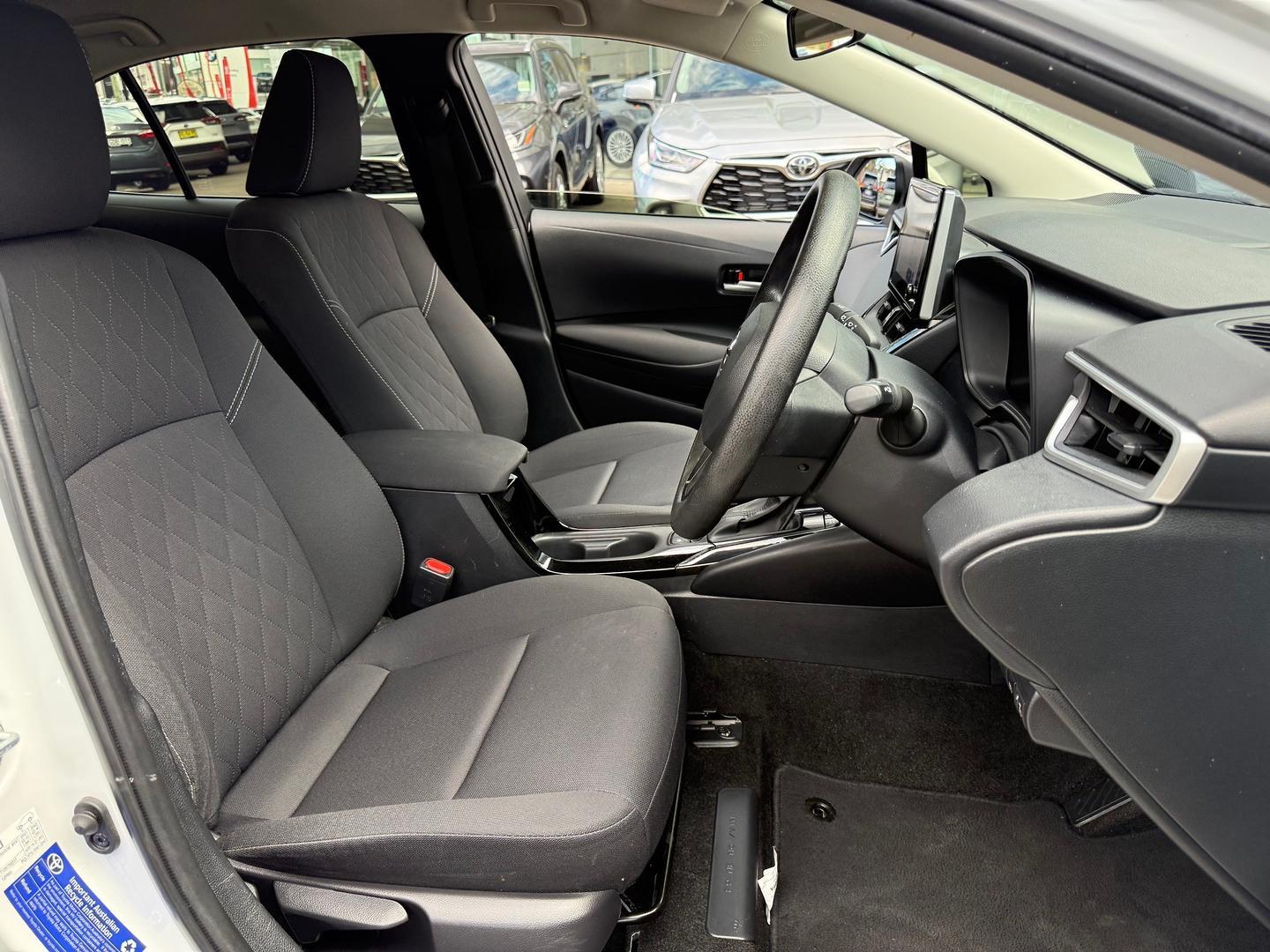 2023 Toyota Corolla Ascent Sport in White