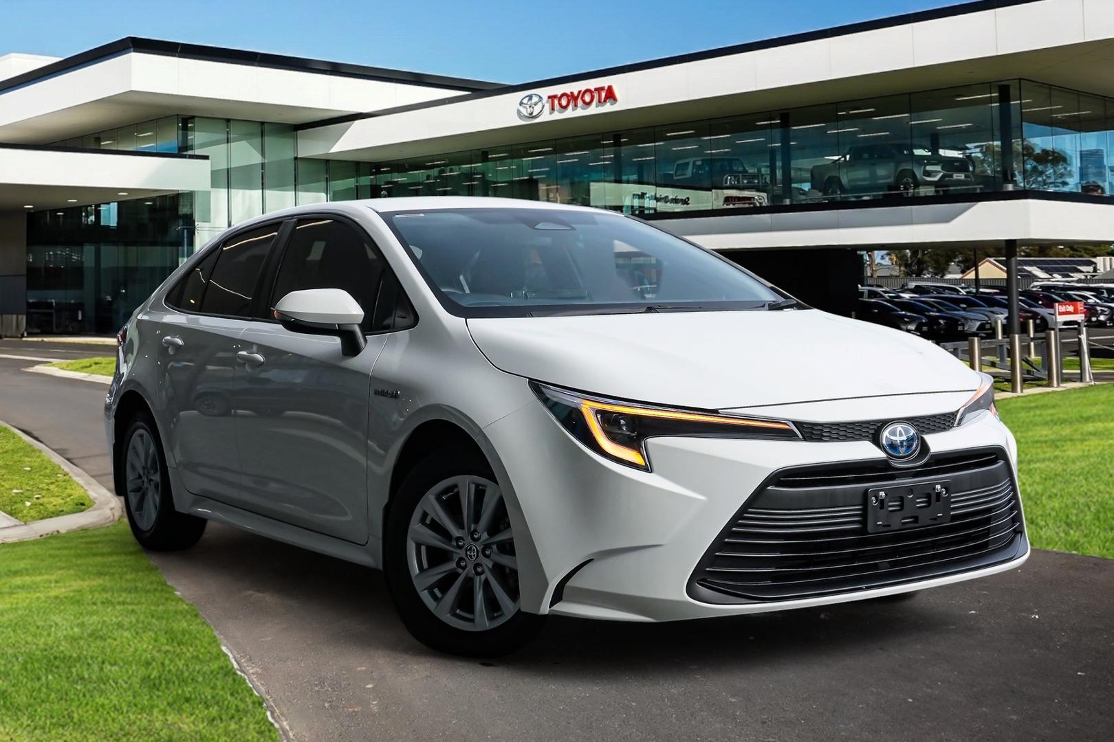 2023 Toyota Corolla Ascent Sport in White