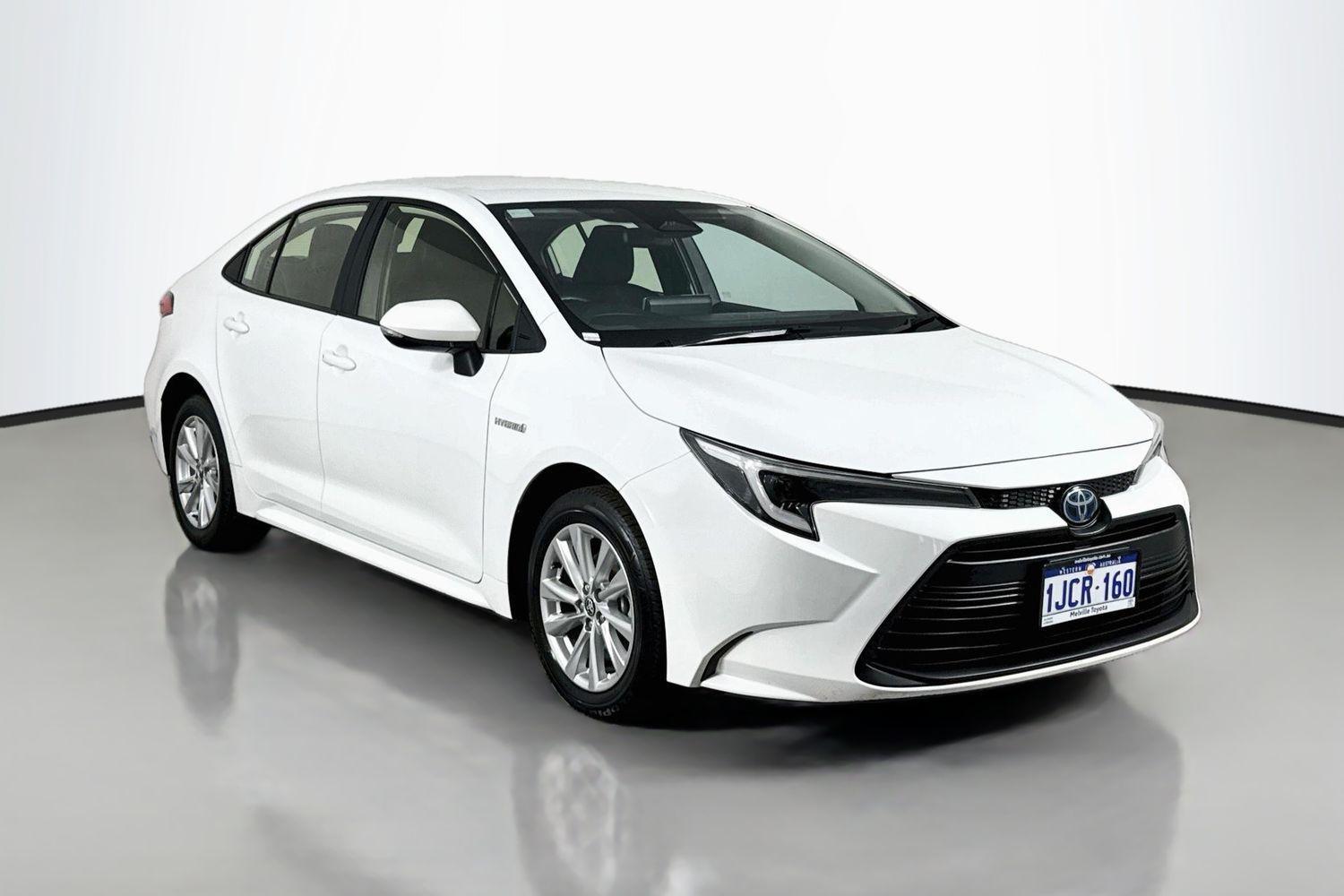2024 Toyota Corolla Ascent Sport in White
