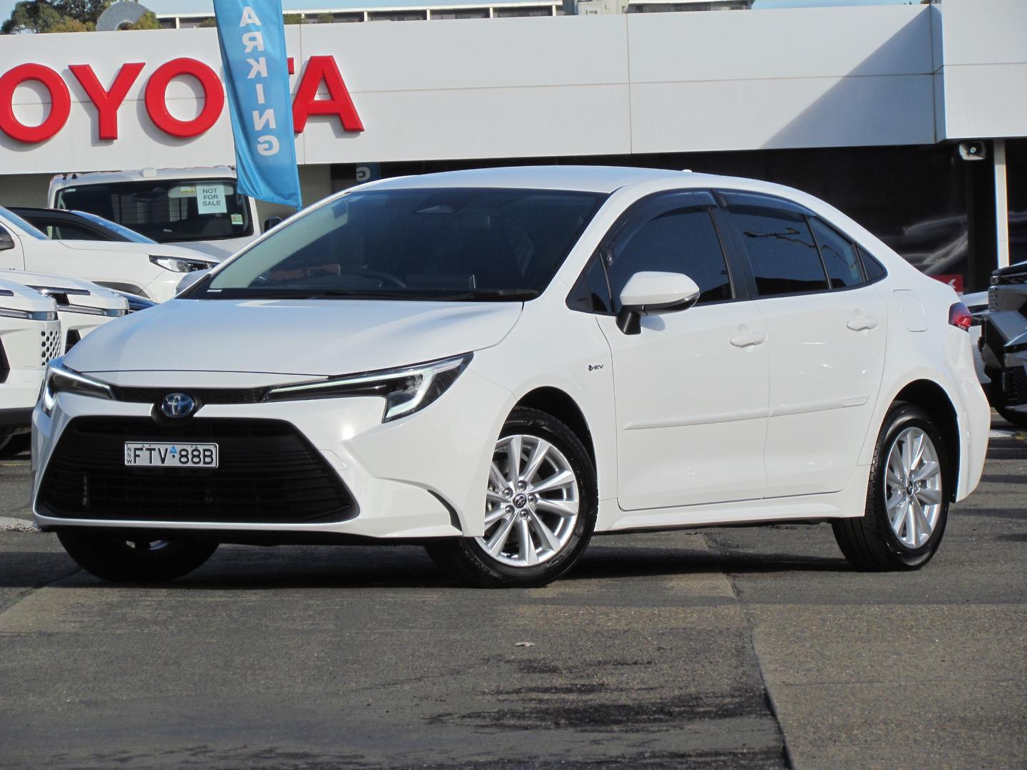 2025 Toyota Corolla Ascent Sport in White