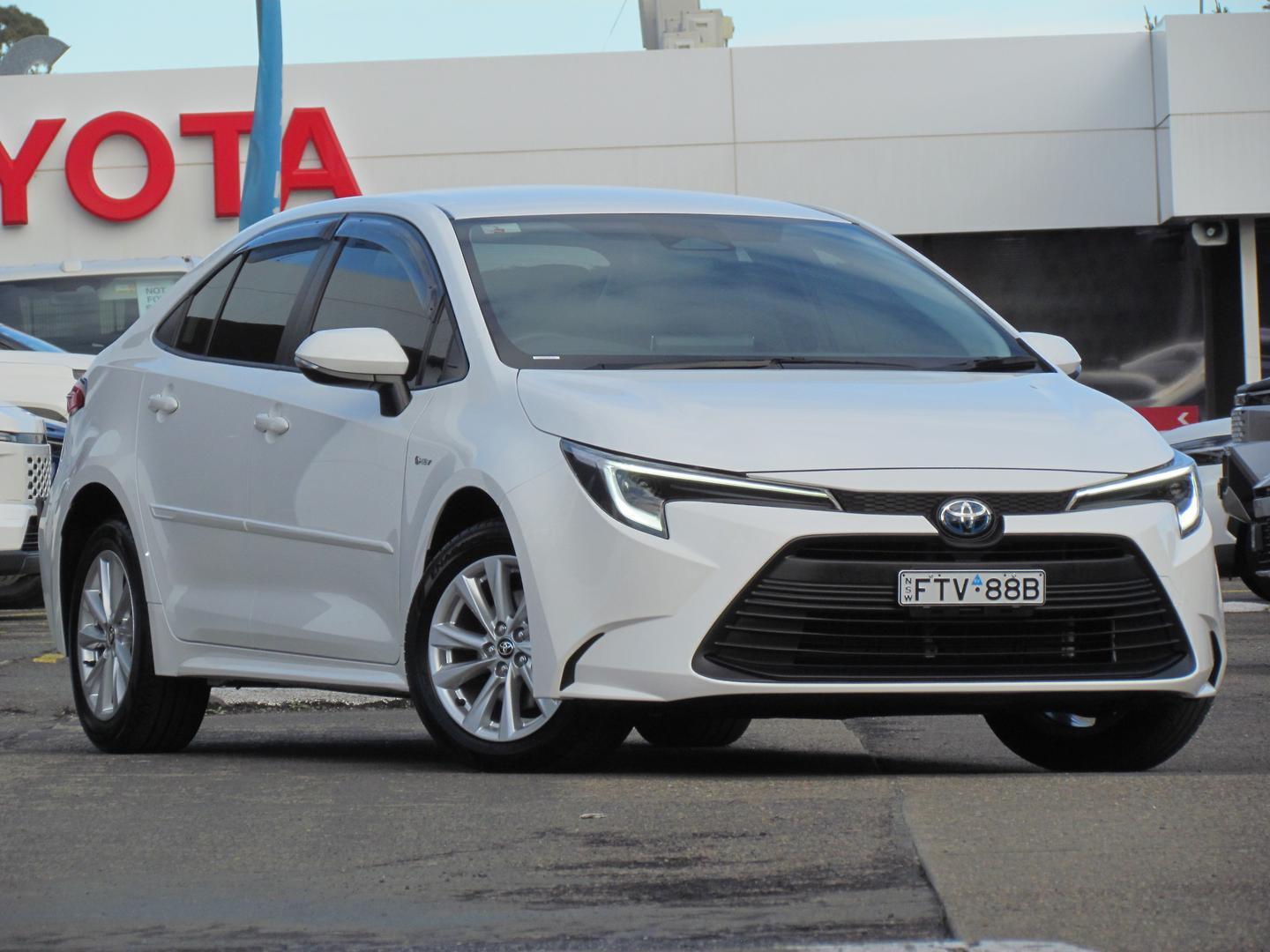 2025 Toyota Corolla Ascent Sport in White