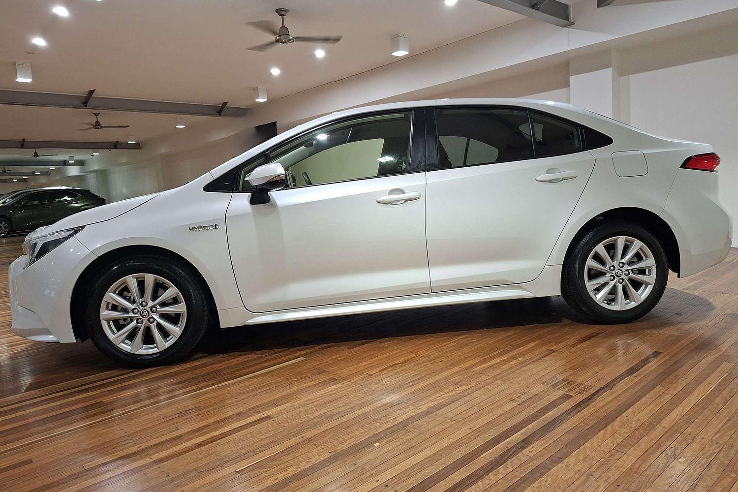 2024 Toyota Corolla Ascent Sport in White