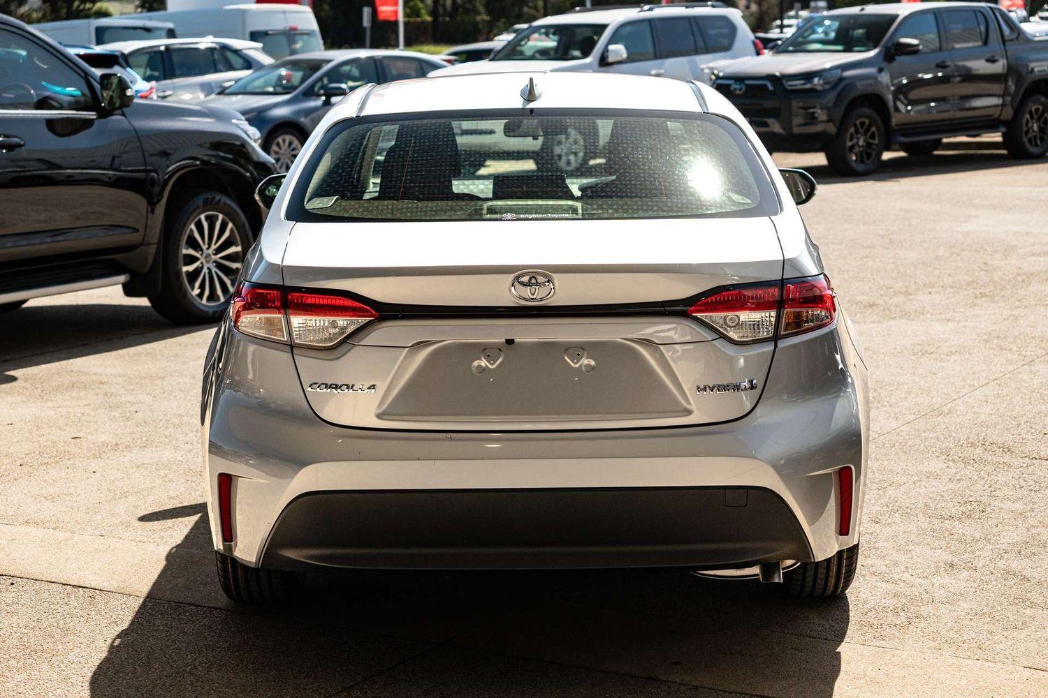 2024 Toyota Corolla Ascent Sport in Silver