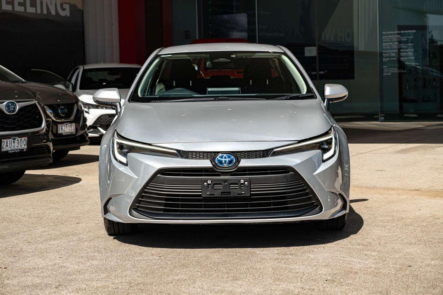 2024 Toyota Corolla Ascent Sport in Silver