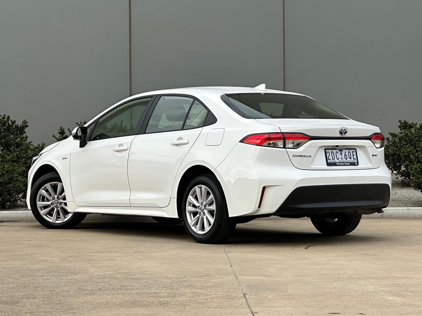 2025 Toyota Corolla Ascent Sport in White