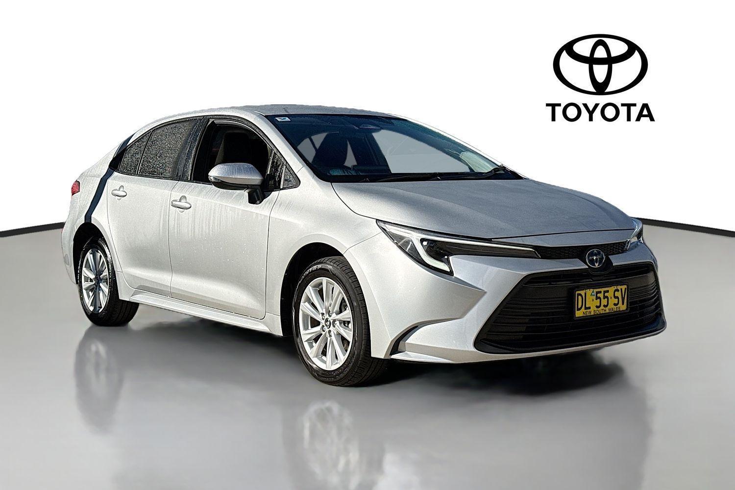 2024 Toyota Corolla Ascent Sport in Silver