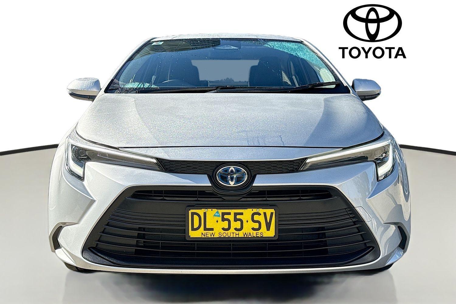 2024 Toyota Corolla Ascent Sport in Silver