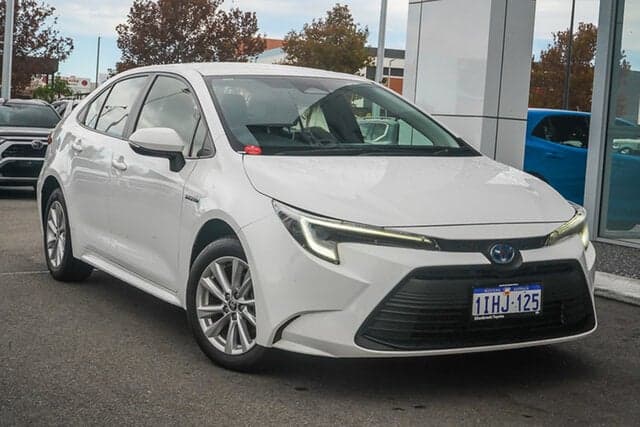 2024 Toyota Corolla Ascent Sport in White