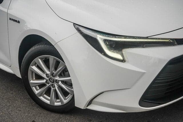 2024 Toyota Corolla Ascent Sport in White