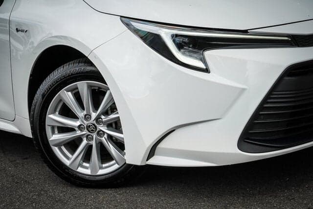 2025 Toyota Corolla Ascent Sport in White