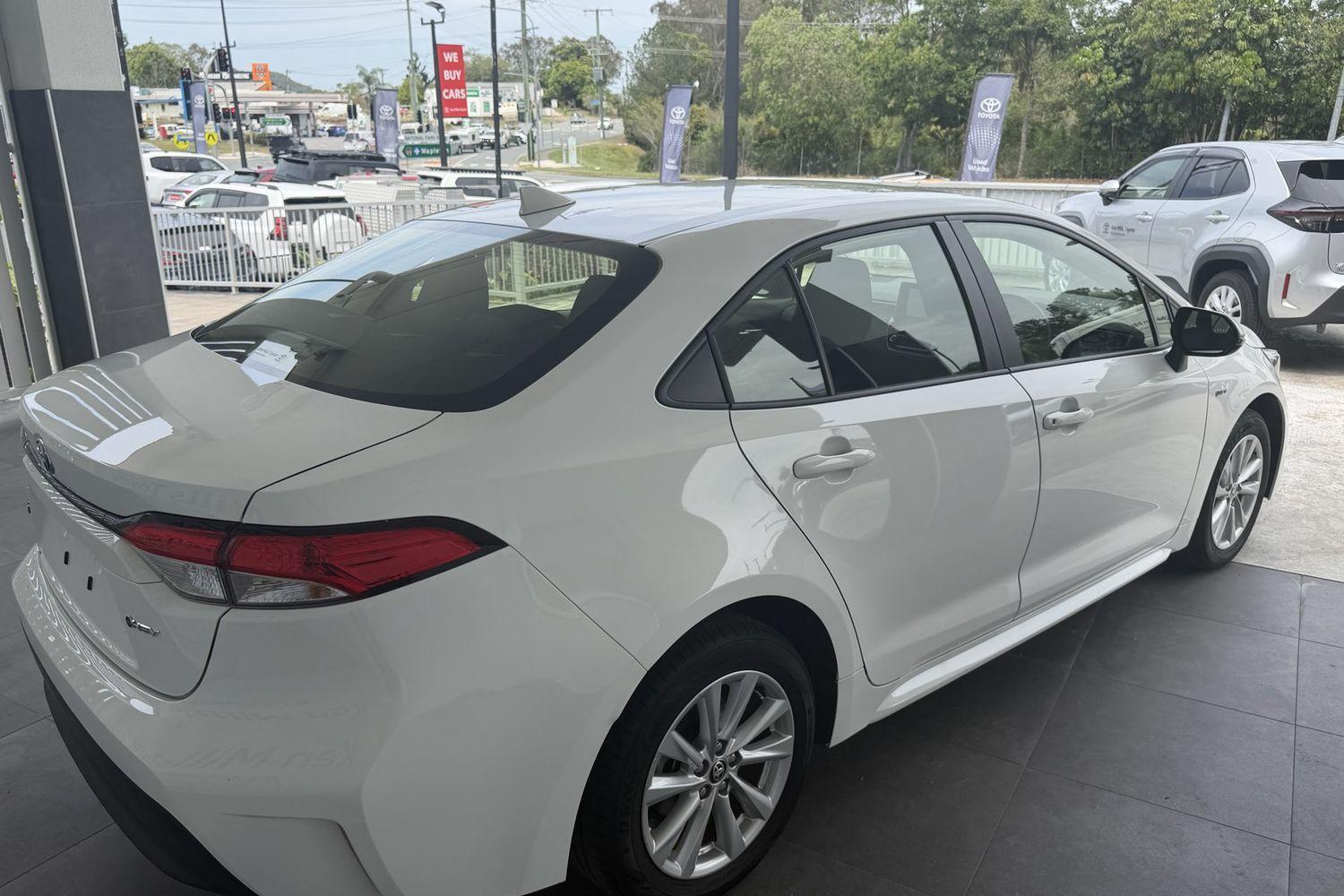2025 Toyota Corolla Ascent Sport in White