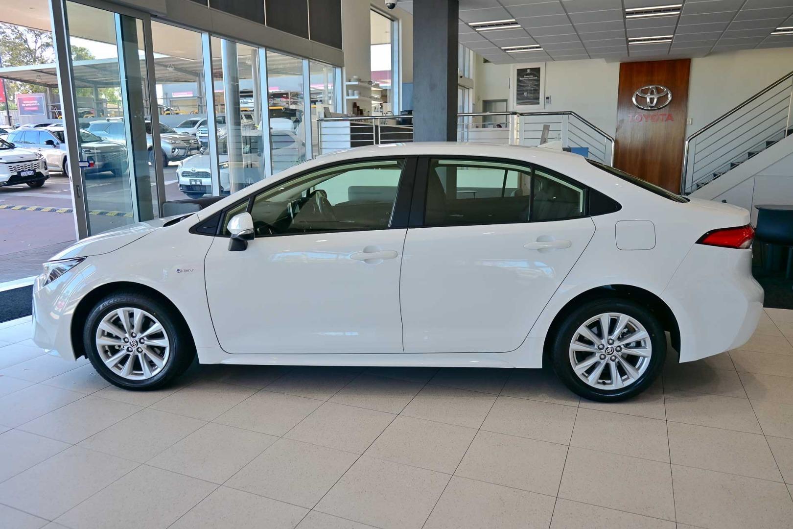 2025 Toyota Corolla Ascent Sport in White