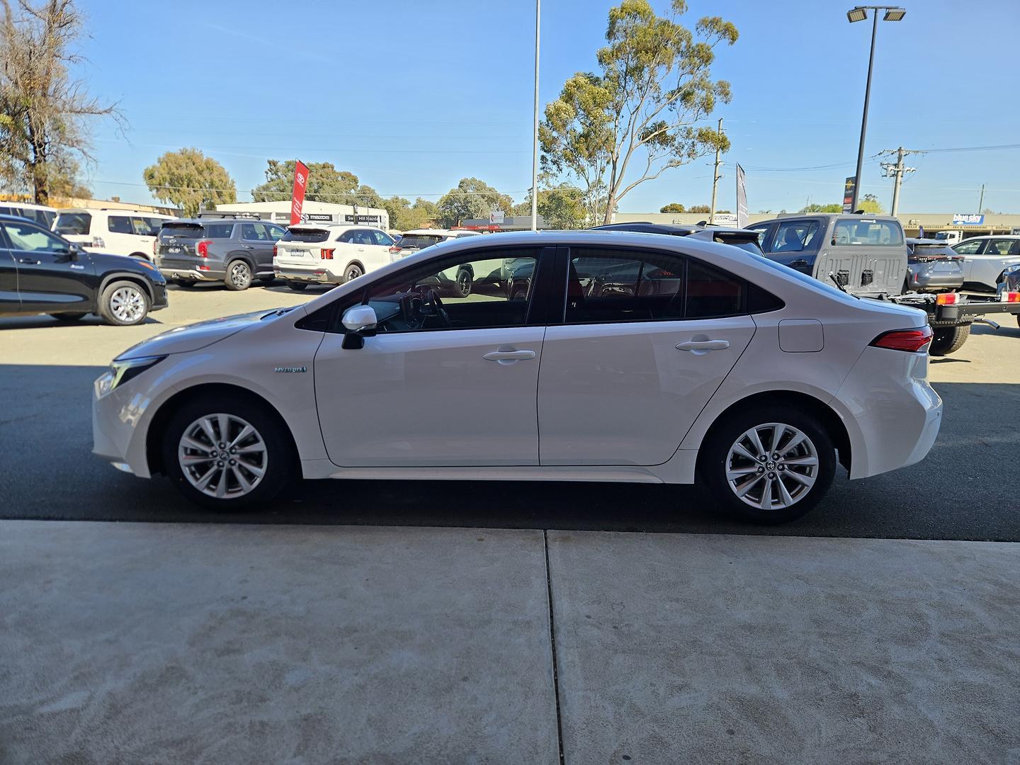 2023 Toyota Corolla Ascent Sport in White