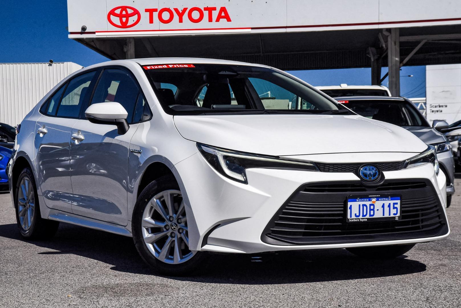 2023 Toyota Corolla Ascent Sport in White