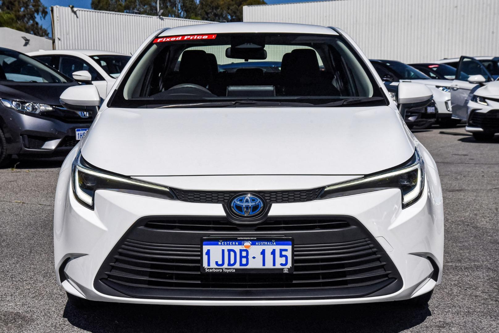 2023 Toyota Corolla Ascent Sport in White