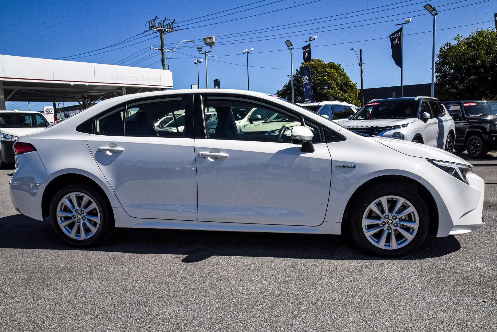 2023 Toyota Corolla Ascent Sport in White
