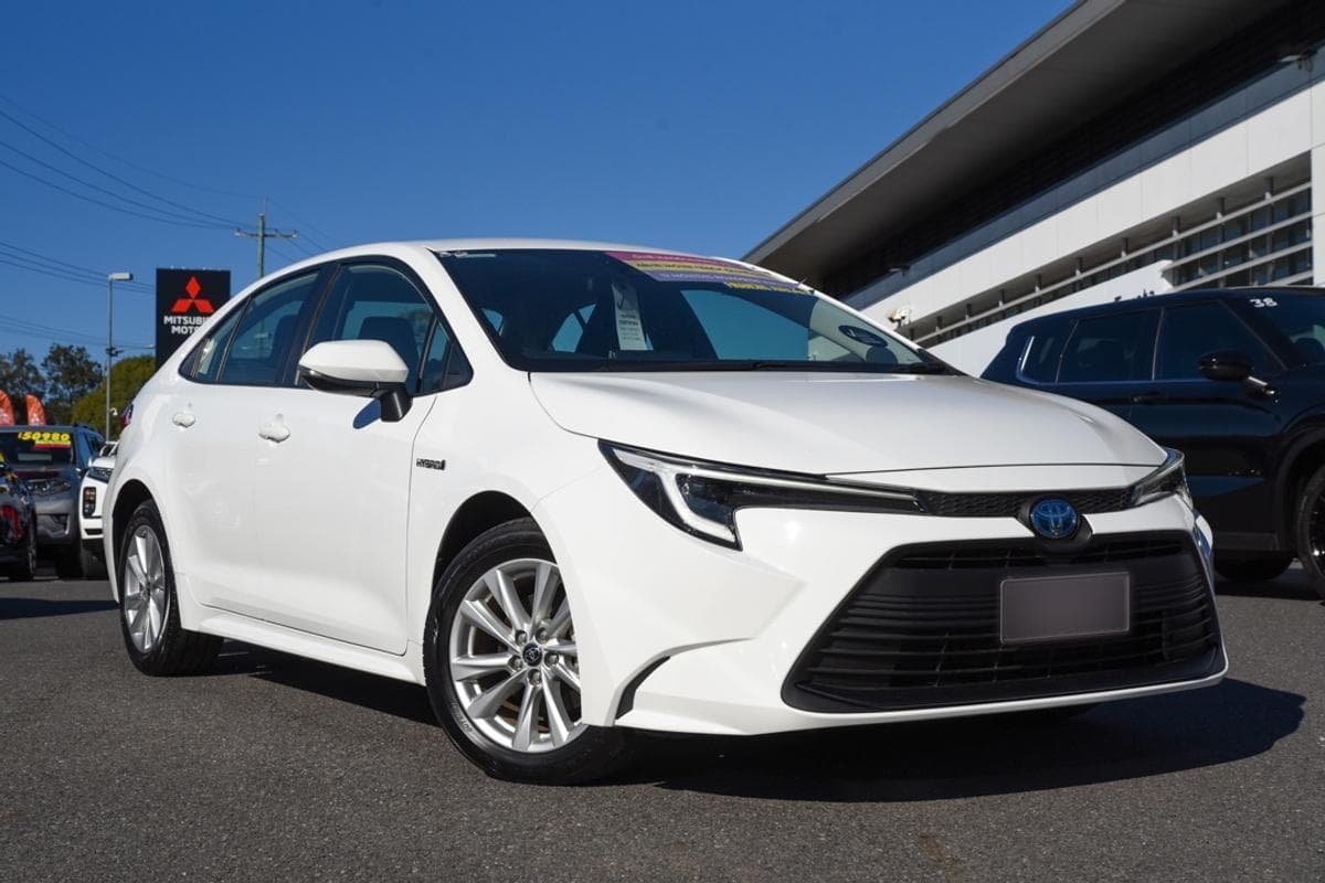 2024 Toyota Corolla Ascent Sport in White