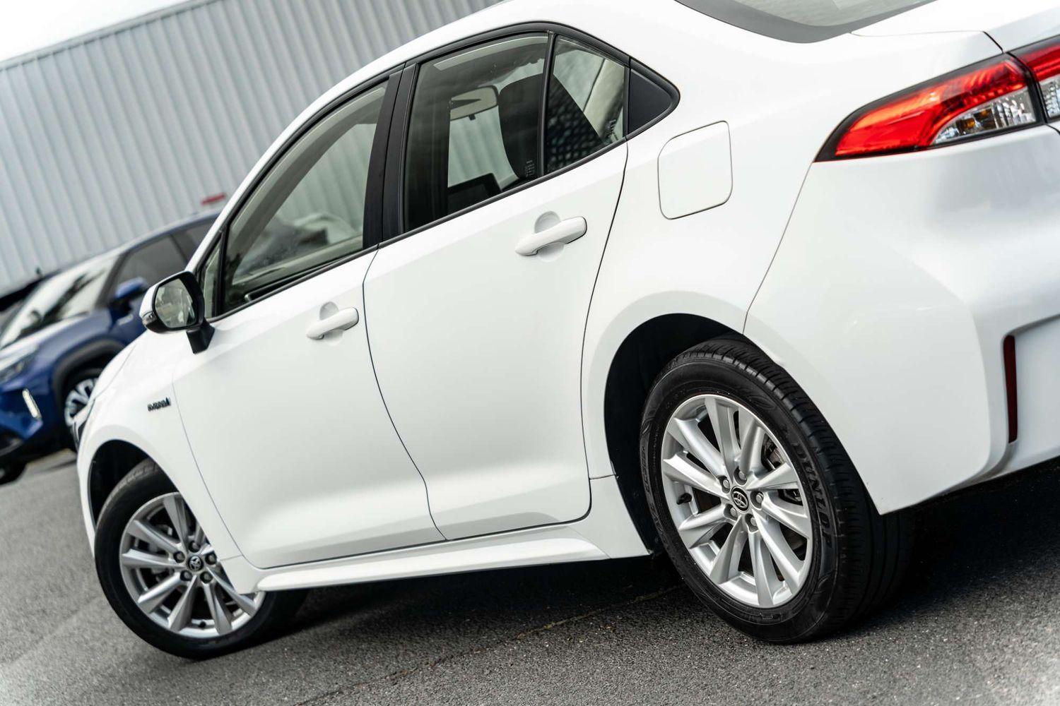 2024 Toyota Corolla Ascent Sport in White
