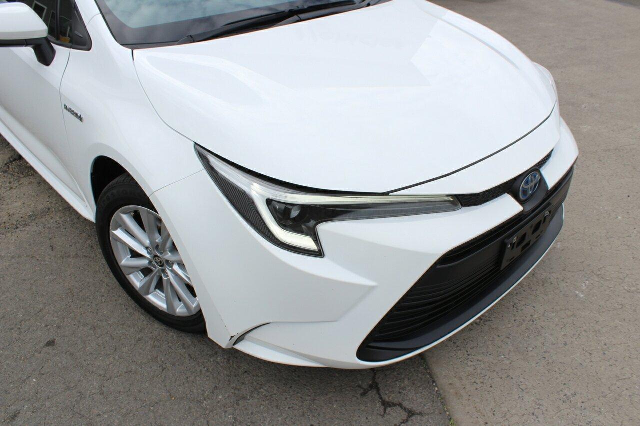 2024 Toyota Corolla Ascent Sport in White