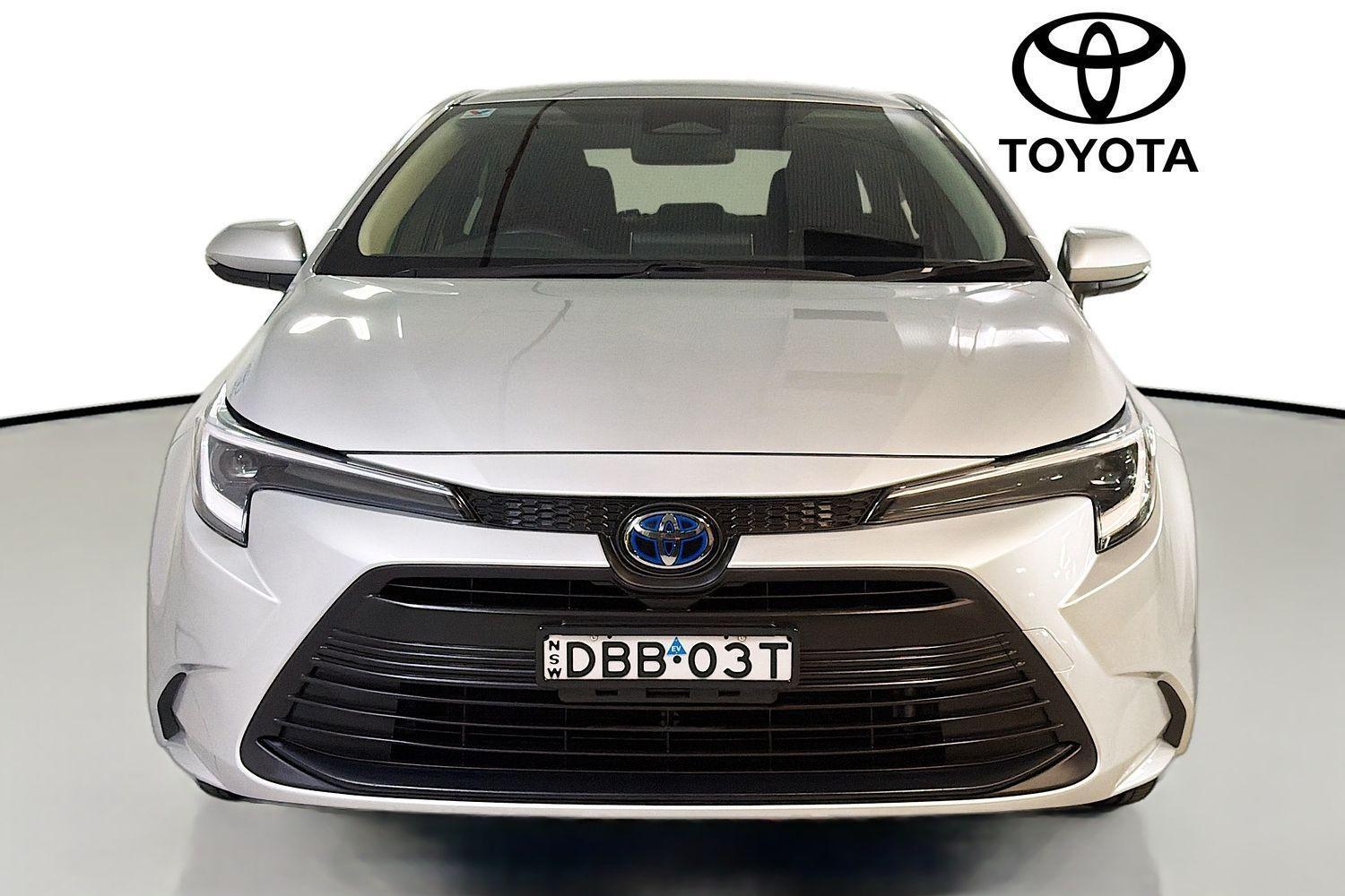 2024 Toyota Corolla Ascent Sport in Silver