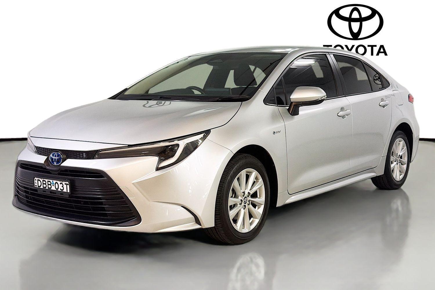 2024 Toyota Corolla Ascent Sport in Silver