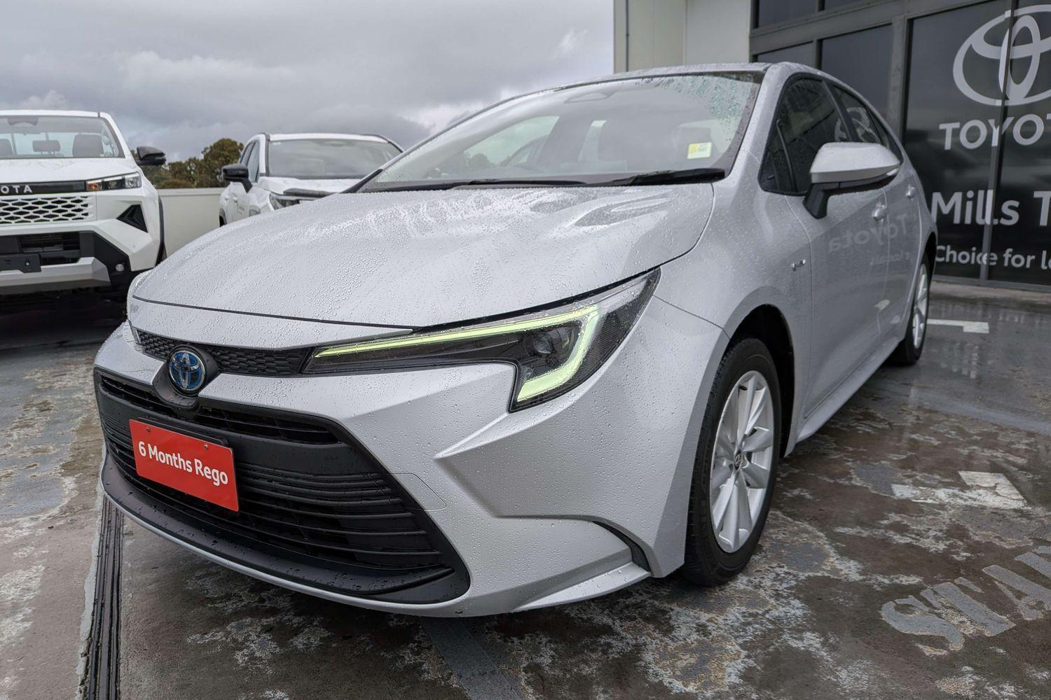 2024 Toyota Corolla Ascent Sport in Silver
