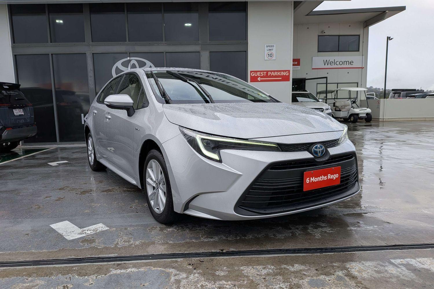 2024 Toyota Corolla Ascent Sport in Silver