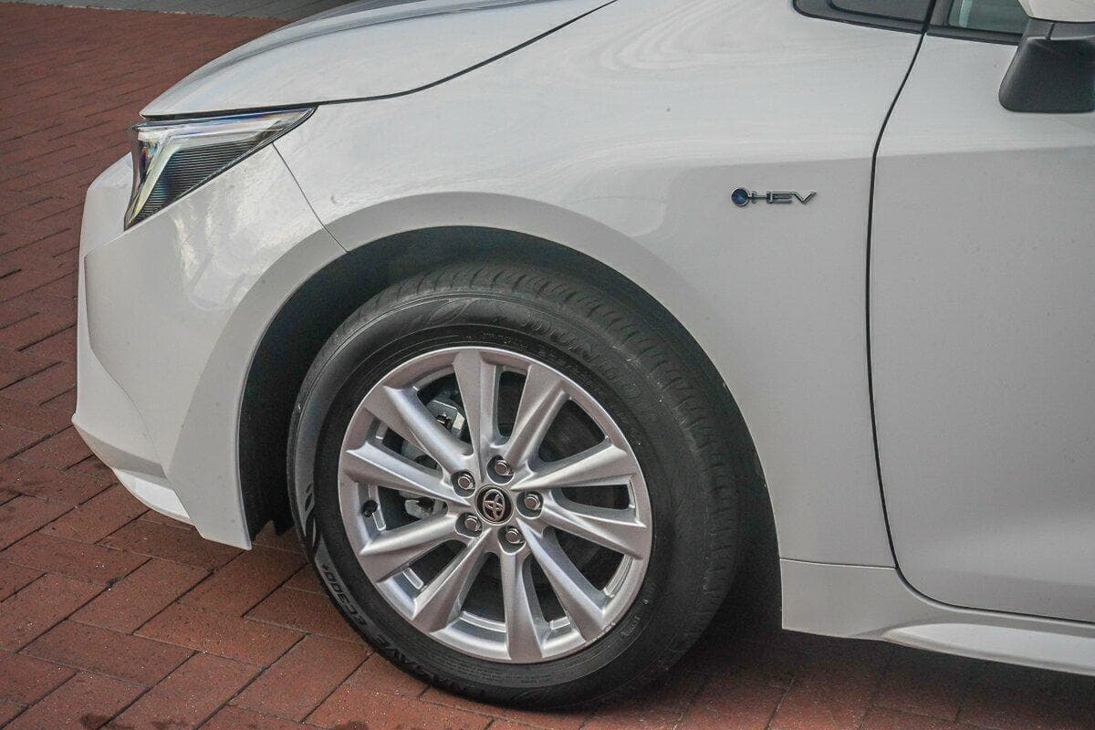 2025 Toyota Corolla Ascent Sport in White