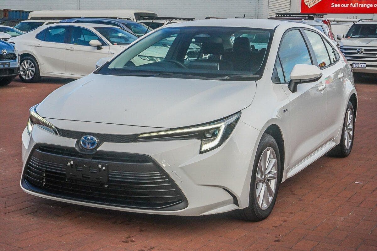 2025 Toyota Corolla Ascent Sport in White