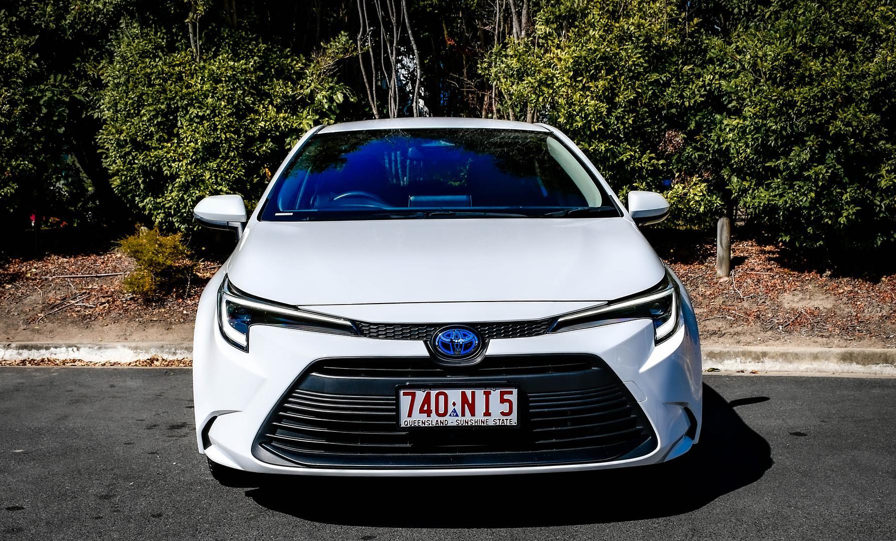 2025 Toyota Corolla Ascent Sport in White