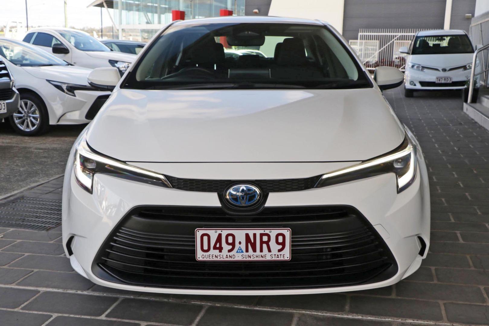 2025 Toyota Corolla SX in White