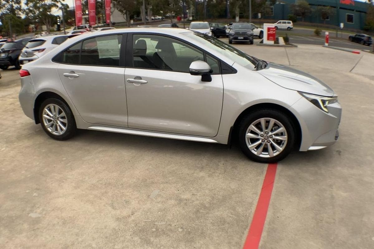 2022 Toyota Corolla Ascent Sport in Silver