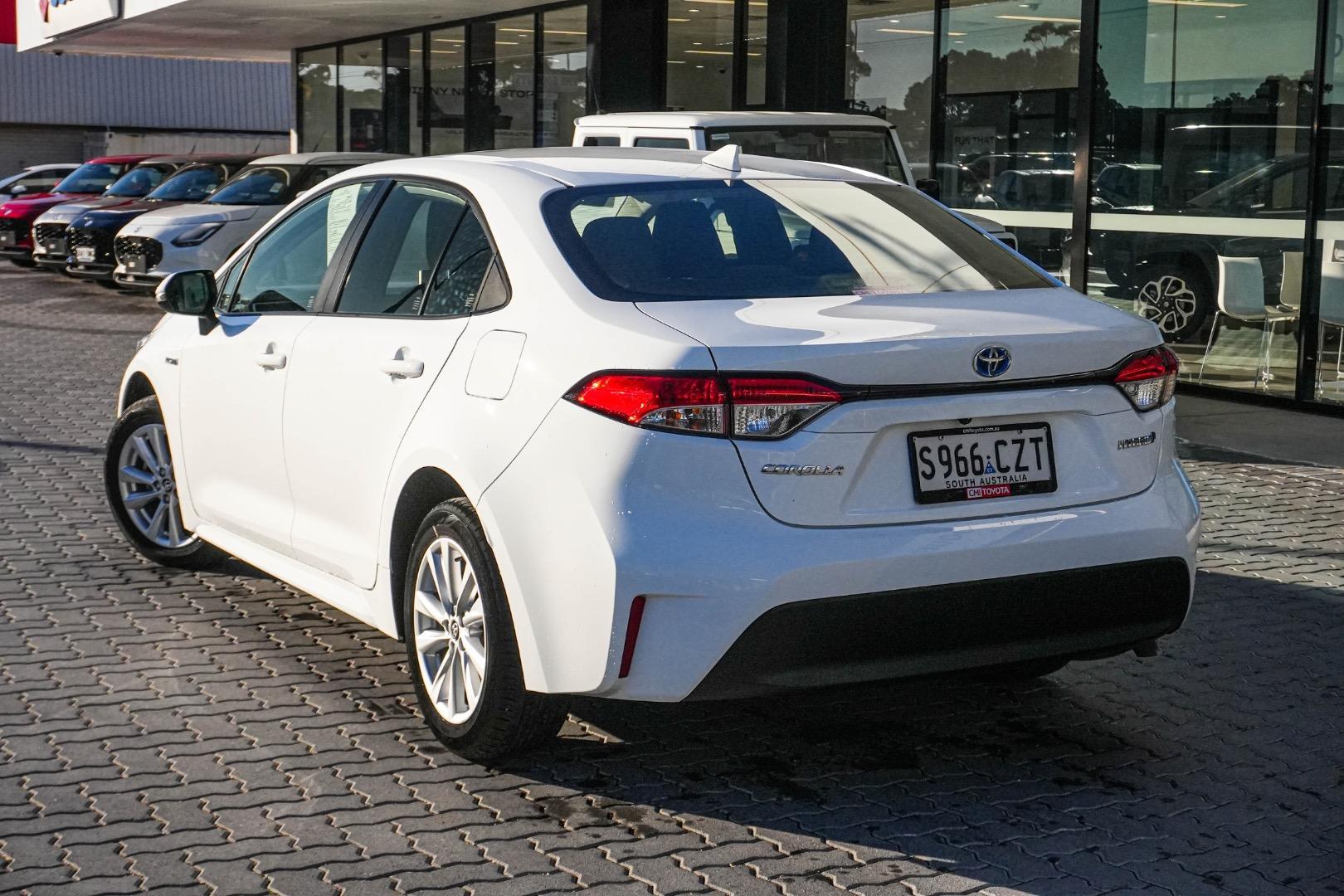 2024 Toyota Corolla Ascent Sport in White