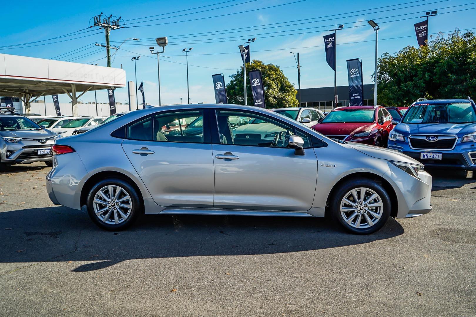 2024 Toyota Corolla Ascent Sport in Silver