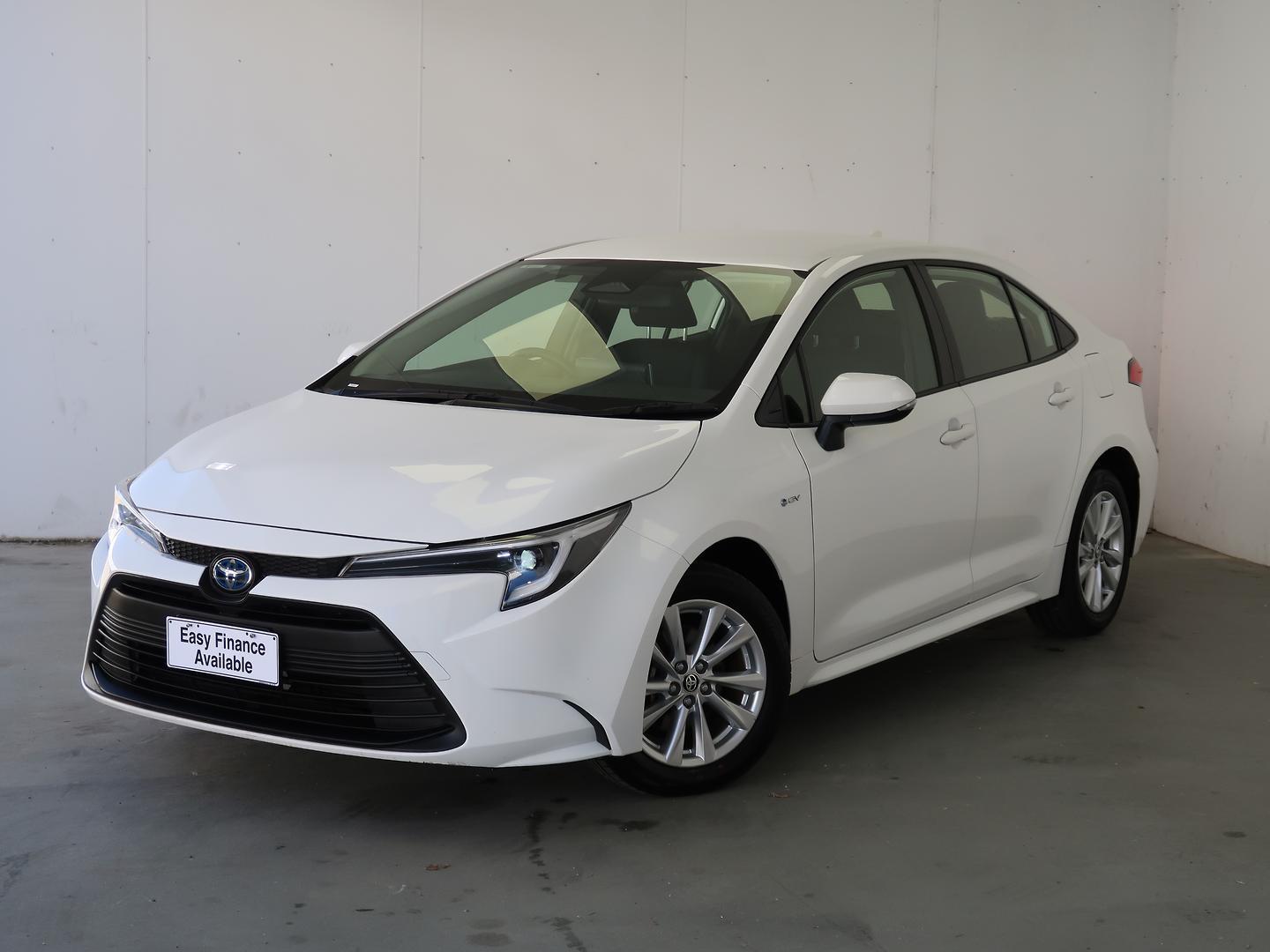 2024 Toyota Corolla Ascent Sport in White