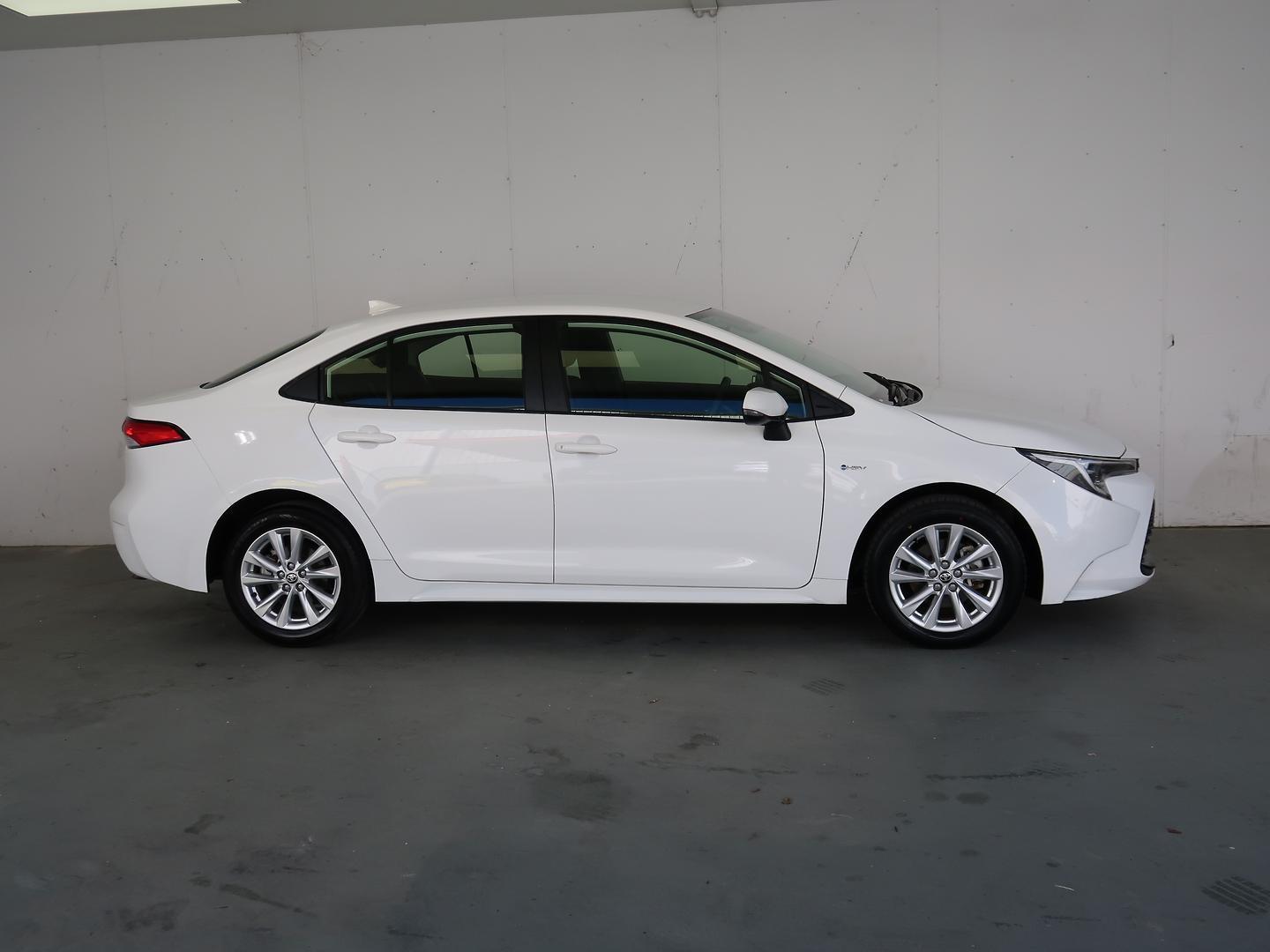 2024 Toyota Corolla Ascent Sport in White