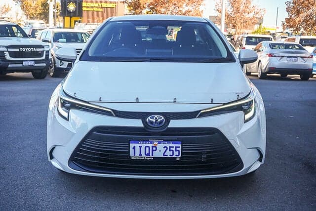 2024 Toyota Corolla Ascent Sport in White